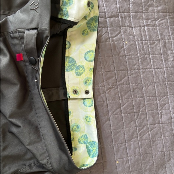 Terry Metro front zip bike Skirt with Front Slit pockets and great detail - Picture 7 of 7